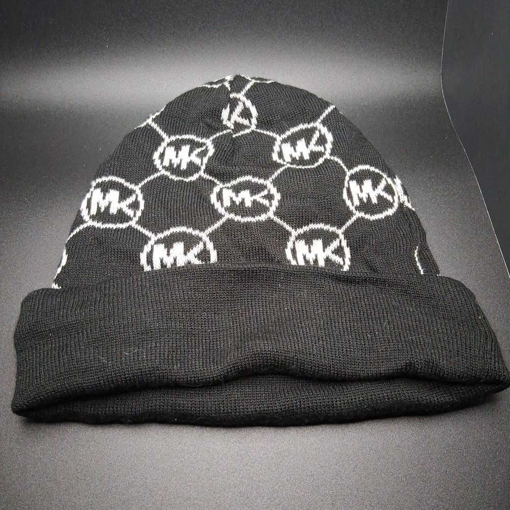 Michael Kors Beanie Hat Black White Women's Stretchable NWT Size‎ O/S Msrp 88$